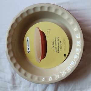 Le Creuset pie dish